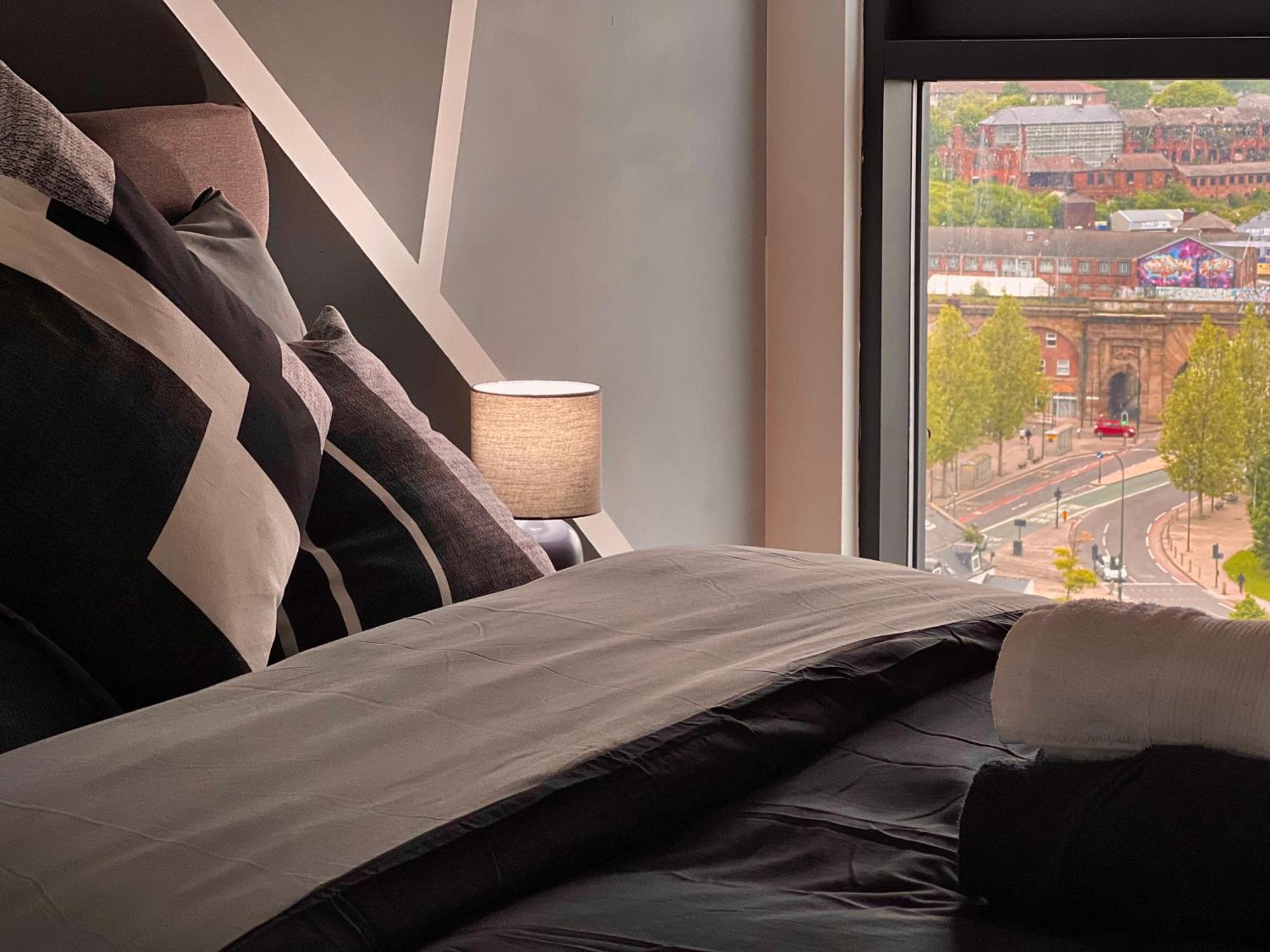 Penthouse Gem, Central, Scenic Views, Stylish, Modern, City Centre 2Br Sheffield Buitenkant foto